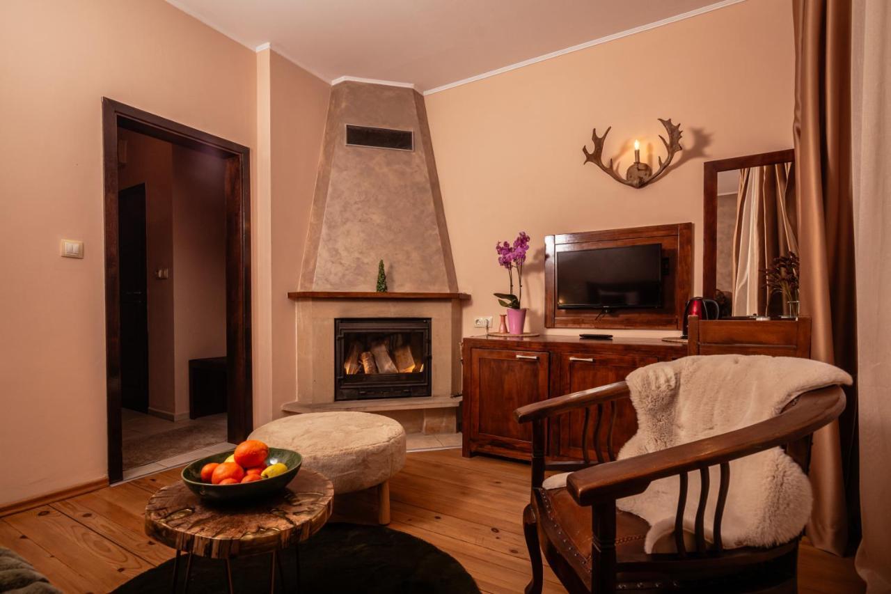 Smilen Hotel